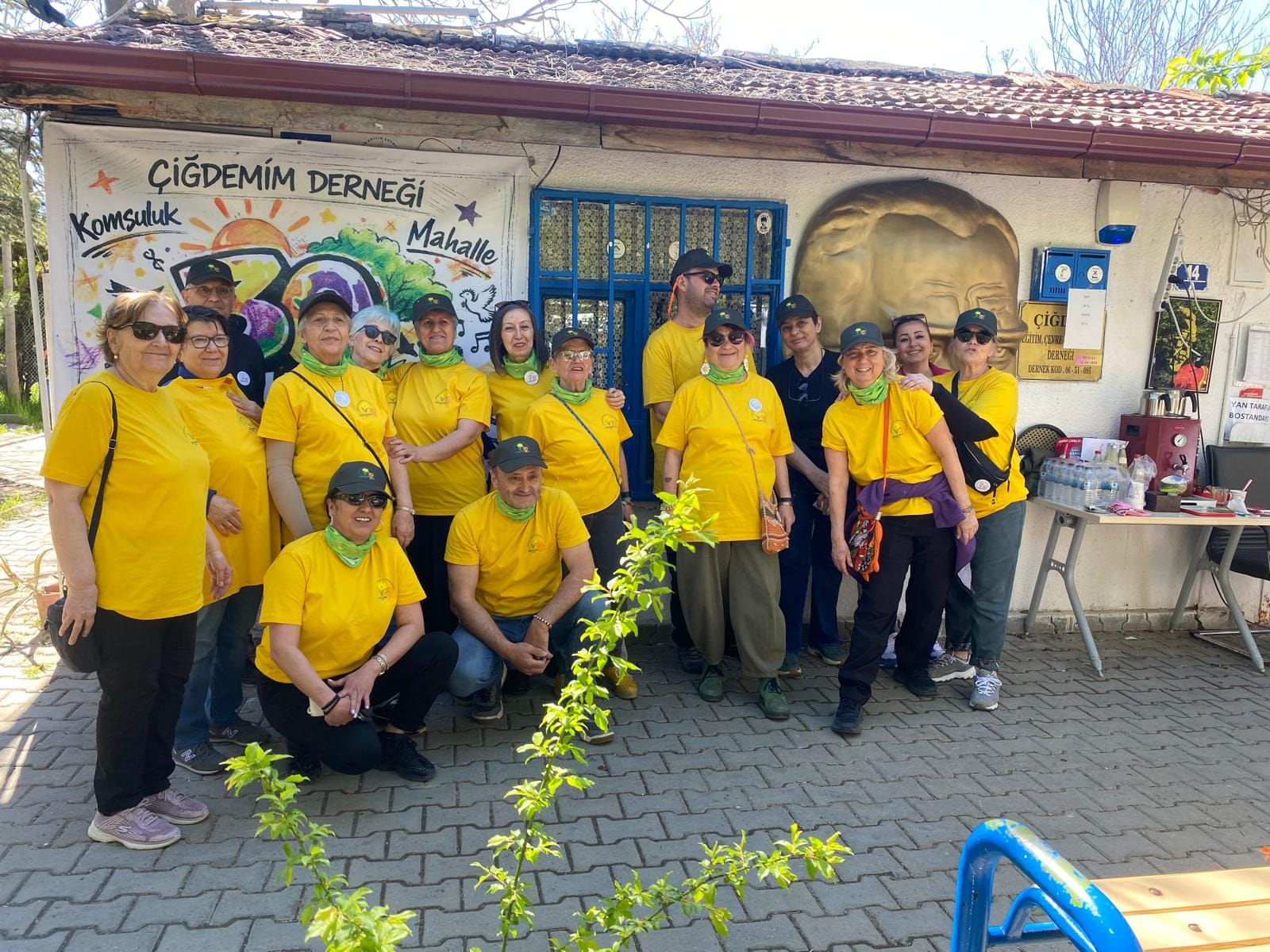 Çiğdemim Derneği 30. yıl etkinliğinde mahalle sakinleri