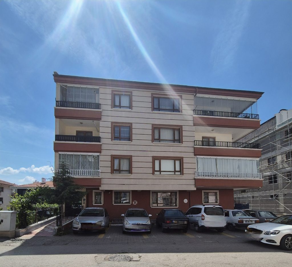 KEÇİÖREN SANCAKTEPE’DE 3+1 SATILIK BOŞ DAİRE!