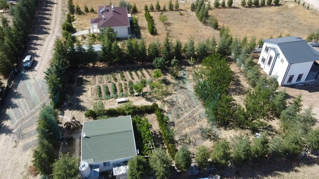 GÖLBAŞI HACILAR’DA İMARLI ARSA / 1+1 KONUT / MEYVE BAHÇESİ - ANKARA GÖLBAŞI HACILAR