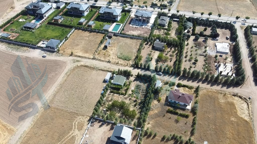 GÖLBAŞI HACILAR’DA İMARLI ARSA / 1+1 KONUT / MEYVE BAHÇESİ - ANKARA GÖLBAŞI HACILAR